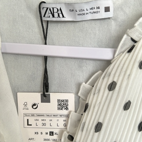 Zara Pleated Dot Dress Size Large- NWT - Picture 7 of 10
